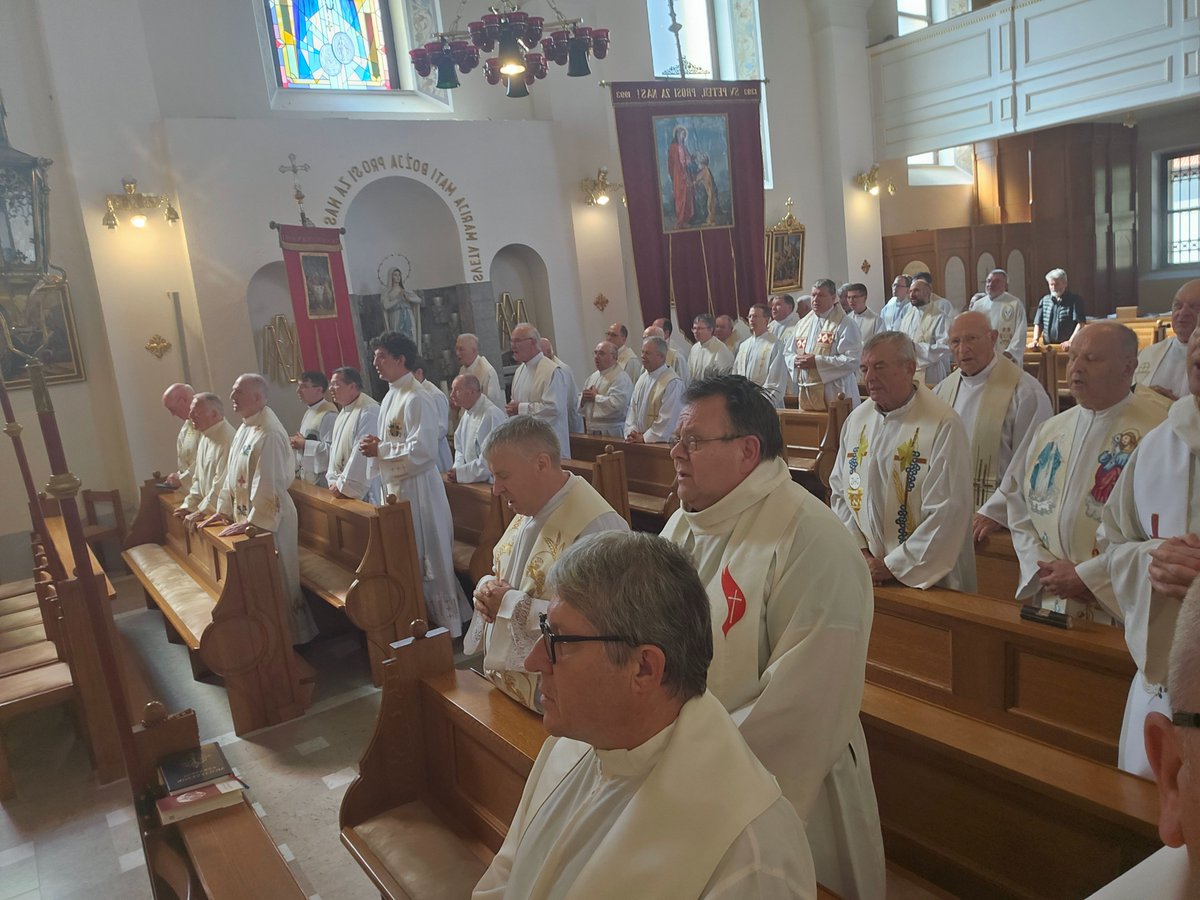 Srečanje duhovnikov LJ nadškofije.