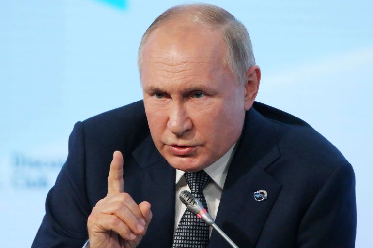 🇷🇺🇮🇷⚔️🇮🇱🇺🇲
عـــــــــــــــــاجل
🔴 بوتين يحذر الولايات المتحدة:

 لا تفكروا حتى في الحرب مع إيران.