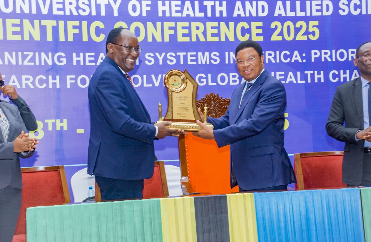 “Kongamano hili ni muhimu sana kwa sababu linatoa nafasi kwa wataalamu wa afya, wanasayansi, na wadau mbalimbali kuwasilisha matokeo ya tafiti zao na kushirikishana maarifa yatakayosaidia kuboresha mifumo ya afya nchini,” alisema Mhe. Majaliwa.

#KongamanolaKisayansiMUHAS