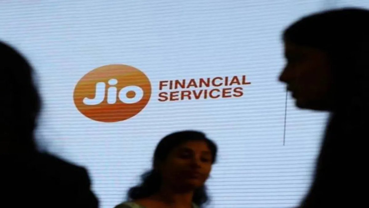 thenewsdrum's tweet image. Jio Financial acquires 17.8% stake of SBI in Jio Payments Bank for Rs 105 cr
newsdrum.in/business/jio-f…

#JioPaymentsBank #JioFinancialServices #JFSL #JIOFIN #SBI #Acquisition #RBI #FinanceNews