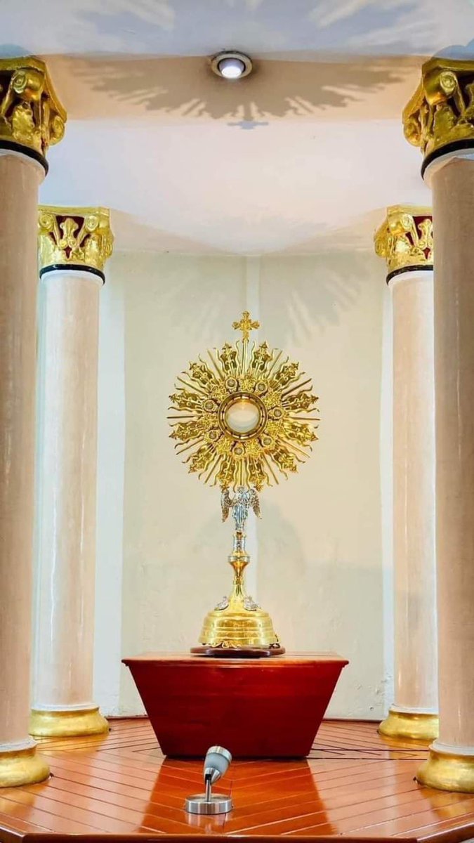 «Las virtudes se forman con la oración. La oración preserva la templanza. La oración suprime la ira. La oración evita las emociones de orgullo y envidia. La oración atrae al alma al Espíritu Santo y eleva al hombre al cielo».