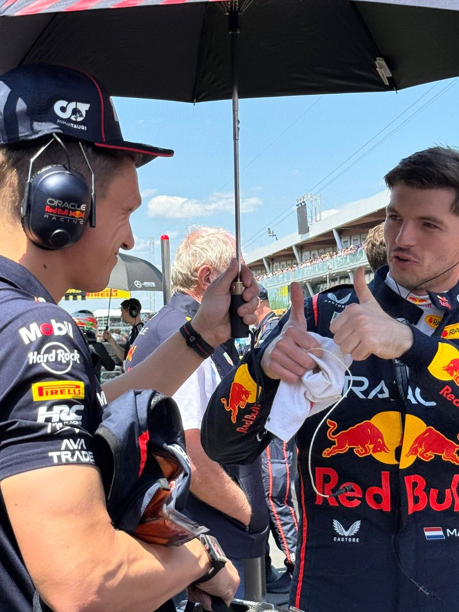 Final adjustments on the grid 🧢👍

#F1 || <a href="/Max33Verstappen/">Max Verstappen</a>