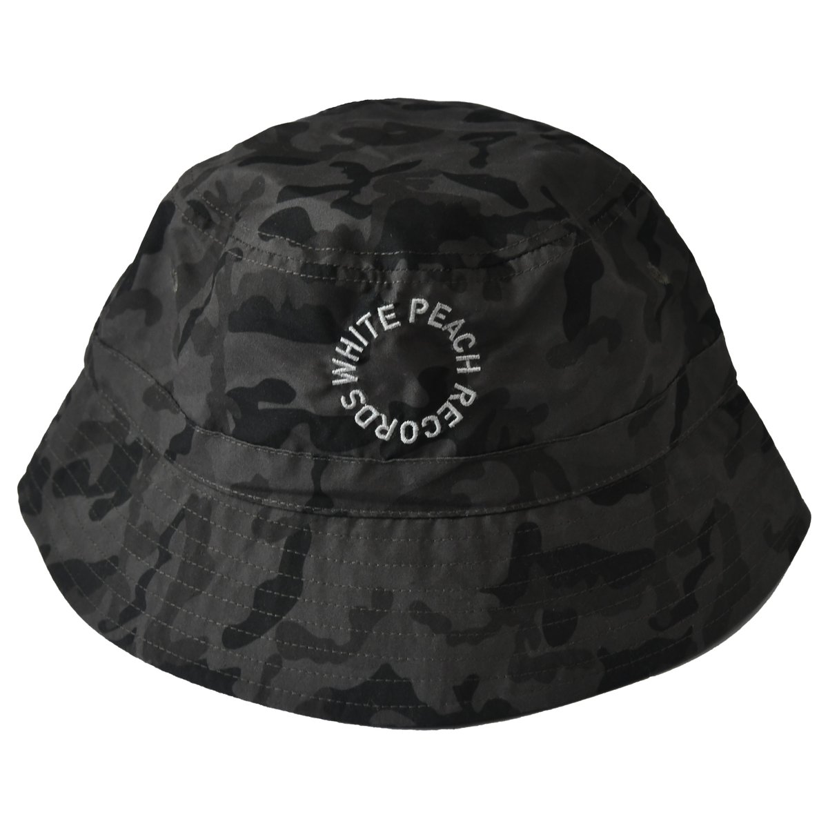 WhitePeachRec's tweet image. The sun has come, so headwear season has begun. 

Three new low profile dad caps in pastel, one reinforced 6 panel cap, and four new bucket hats in black, green, navy, and black camo.

whitepeachrecords.com/clothing-stuff