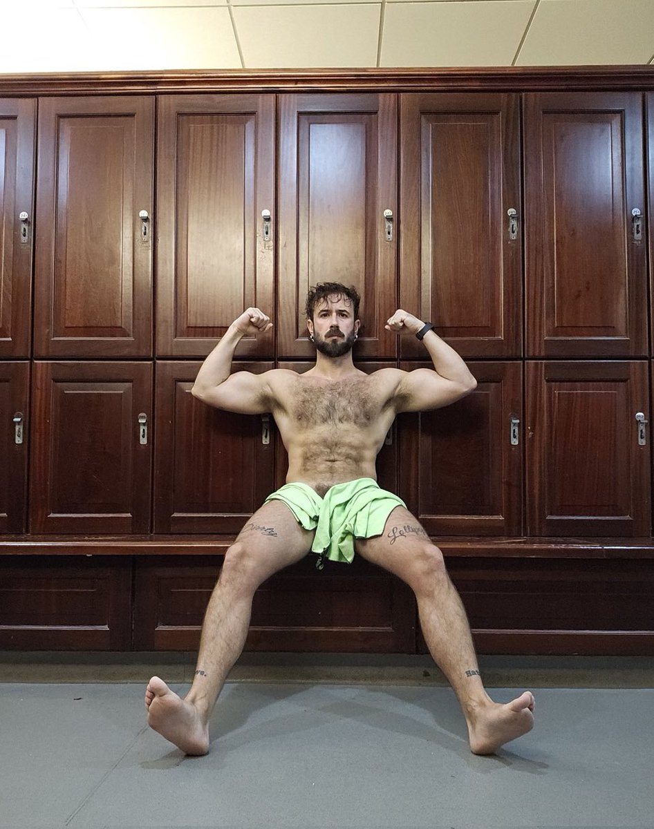 SUBSERVEALPHAS (37k) (@subservealphas) on Twitter photo Where would you sniff first after <a href="/D_rrtylollipop/">Dirrtylollipop</a> finishes his gym session?
Feet? Pits? Crotch?
My nose would go feral π π· Where would you sniff first after <a href="/D_rrtylollipop/">Dirrtylollipop</a> finishes his gym session?
Feet? Pits? Crotch?
My nose would go feral π π·