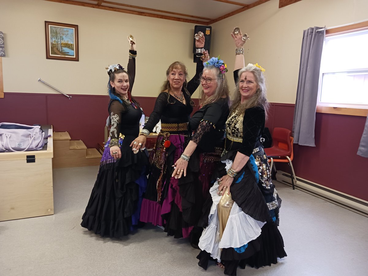 ImagesCoast's tweet image. Cal&apos;s dance troupe at New Horizons, Clarks Harbour, Nova Scotia, Canada
#NovaScotia #Dance #DanceTroupe