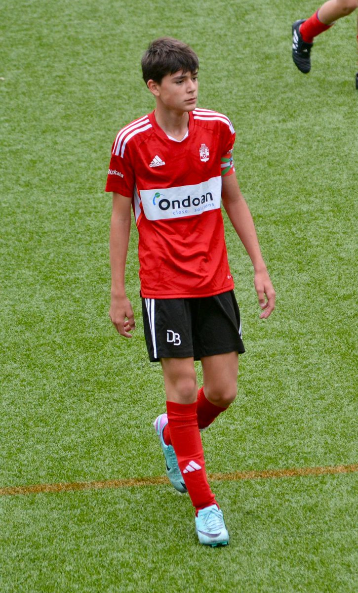 8️⃣ Jugadores abandonan la estructura del Danok Bat para unirse al @athleticclub 

Paul Olabarri
Haritz Arroyo
Asier Matos
Gari Mendizabal
Luken Fuente
Wissem Tazarki
Oihan Ballaz
Luca Valero

👏 Zorionak eta eskerrik asko. Hemen beti izango duzue zuen etxea

❤️🖤