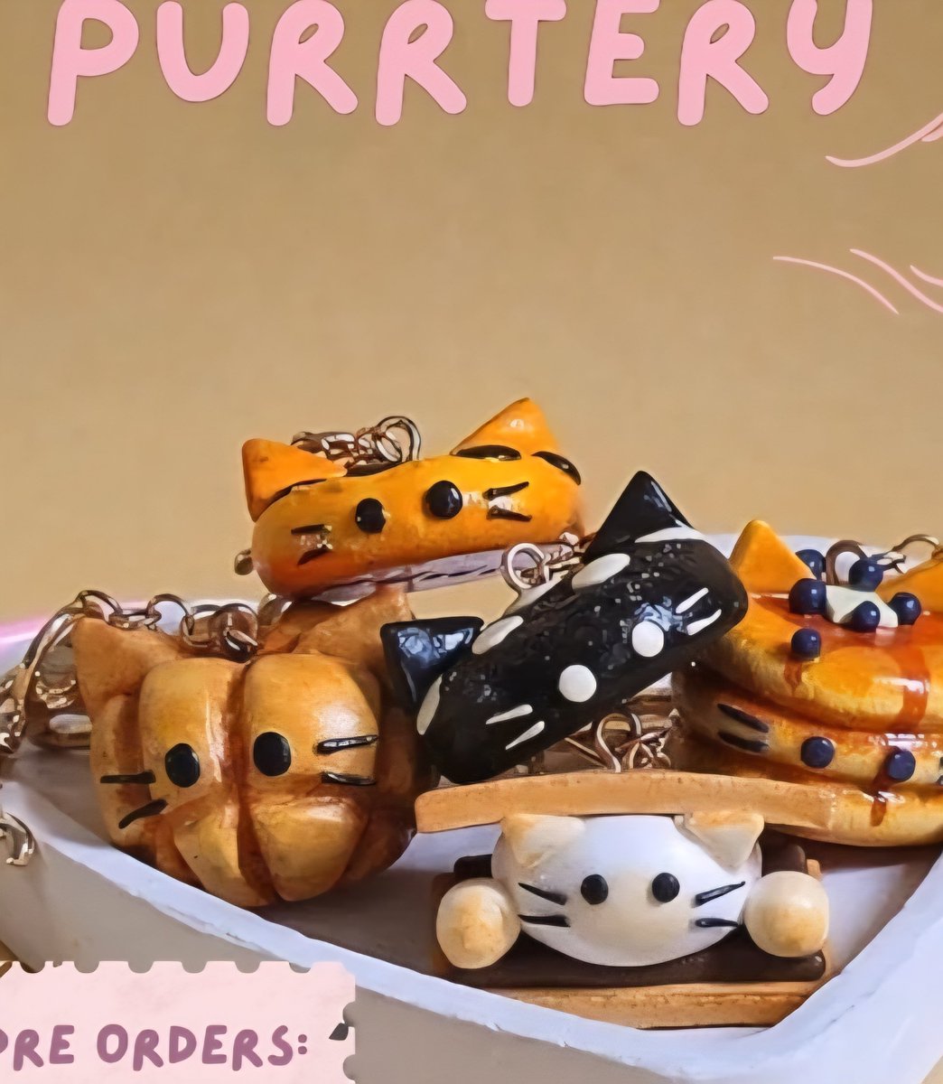 Purrtery's tweet image. Baking more pastries soon🐾👀🐾

Stay tuned!

#clayarts #keychains #pastryarts #catlovers