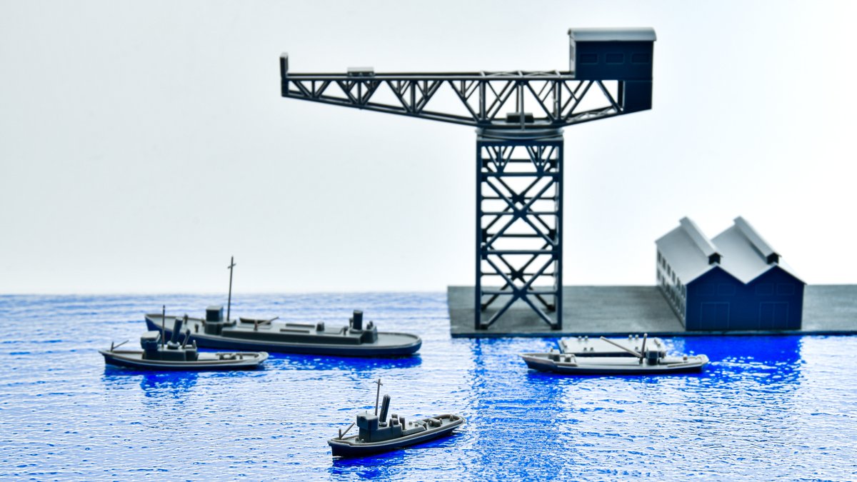 なみいたくんは、艦船模型を「情景」へと最速で変化させてくれます。だって置くだけ！特に撮影用の素材としてはピカイチ！
nippper.com/2020/06/4117/
これぞプラモのブルー・オーシャン！なみいたくんに乗るっきゃない！！
#ディスプレイ #工具 #情景