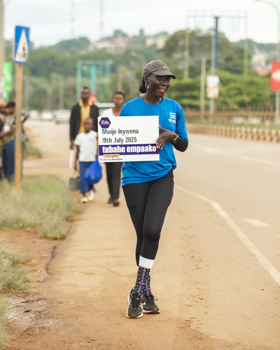 FPcitymarathon's tweet photo. Meet one of our enthusiastic runners, welcoming you to Fort Portal!👋 Her message for 19th July, "Mwijhe Inywena tubahe empaako!" (Come everyone, let's give you an Empaako)❤️

What's your Empaako or nickname? Share it in the comments! 👇

Just weeks away, we're ready to make incredible memories.   

 🔗 Secure your spot:
https://t.co/TMEYgdBWfi
