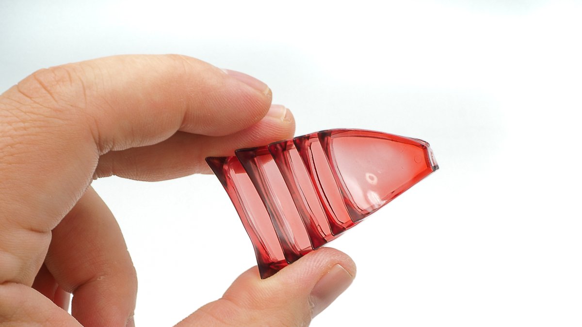 クリアカラーを「クリアー」で割ってあげましょう！こうすることで、塗料自体の濃度を保ったまま、色を薄めることができます！
nippper.com/2021/06/32228/
必殺「クリアーカラーのクリアー割り塗装」!! クリアーカラーのコントロールはこの一手で決まり。
#GSIクレオス #筆塗り #塗料