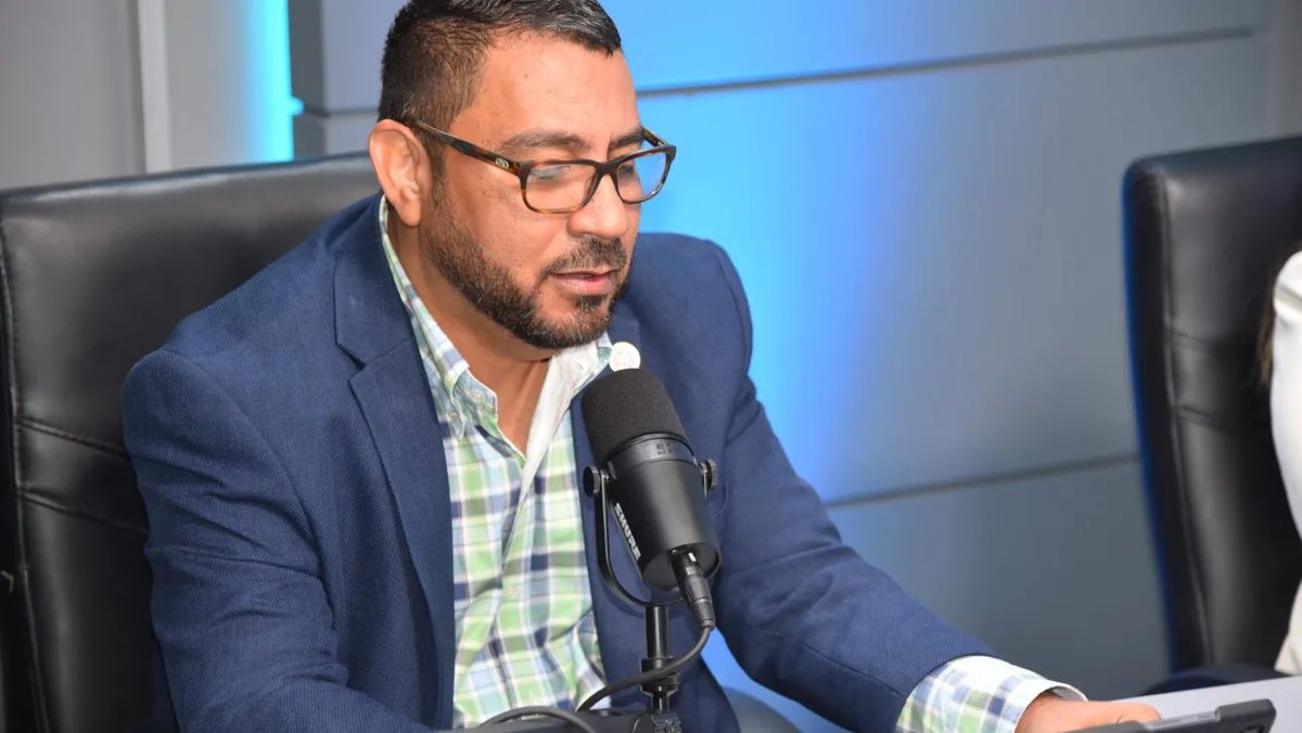 El campo, que debería ser motor económico, está completamente descuidado. Los productores siembran sin asistencia, sin tecnología, sin acceso a financiamiento.

<a href="/PelaezAndino/">Luis Alberto Peláez Andino</a> 

ojala.do/politica/barah…