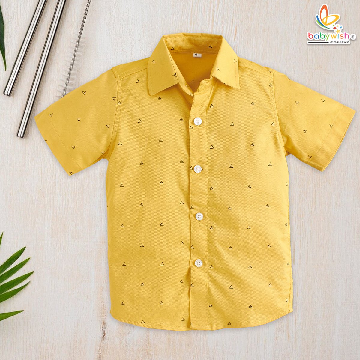 BabywishIndia's tweet image. Big style in small sleeves! 😎🧒
Make your little one shine in our Babywish Boys Shirts -comfy, classy, and too cute to handle!
Gentle fabric
Adorable prints
Perfect for playdates &amp;amp; parties
babywish.in/product-catego…

#Babywish #BabywishFashion #boysShirts #StylishToddlers #outfits