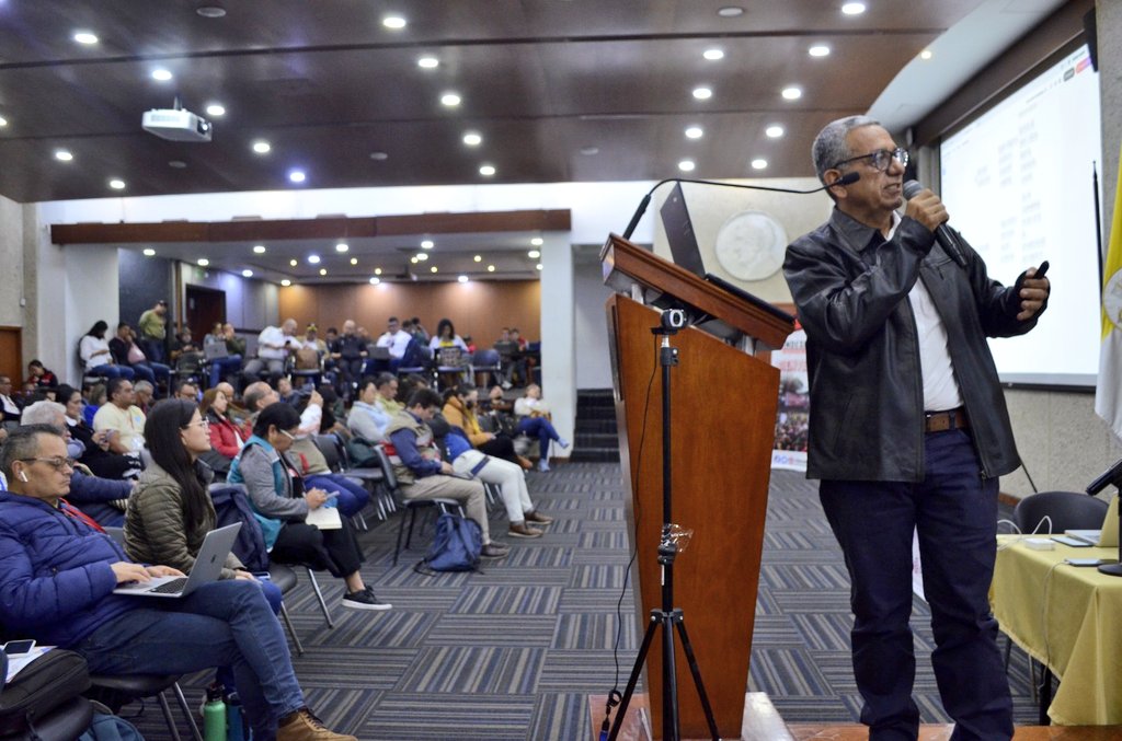 "La formación profesional es clave para el desarrollo productivo y la cultura del trabajo." Germán Ramírez, en la XLVII Asamblea Nacional de Delegados, al analizar el Decreto 529 de 2024 y sus impactos en el SENA.