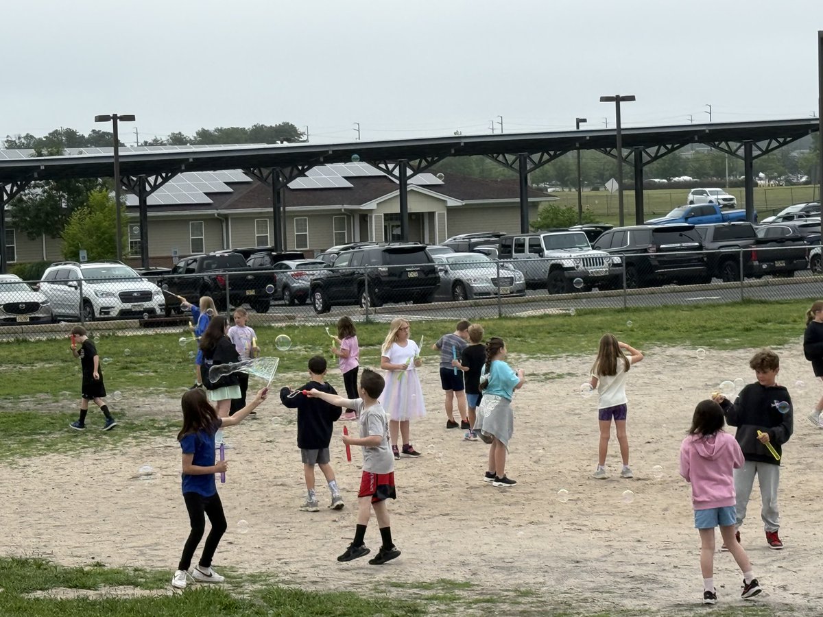 3A end of the year Bubble Party ⁦<a href="/STSD_McKinley/">McKinley Ave School</a>⁩
