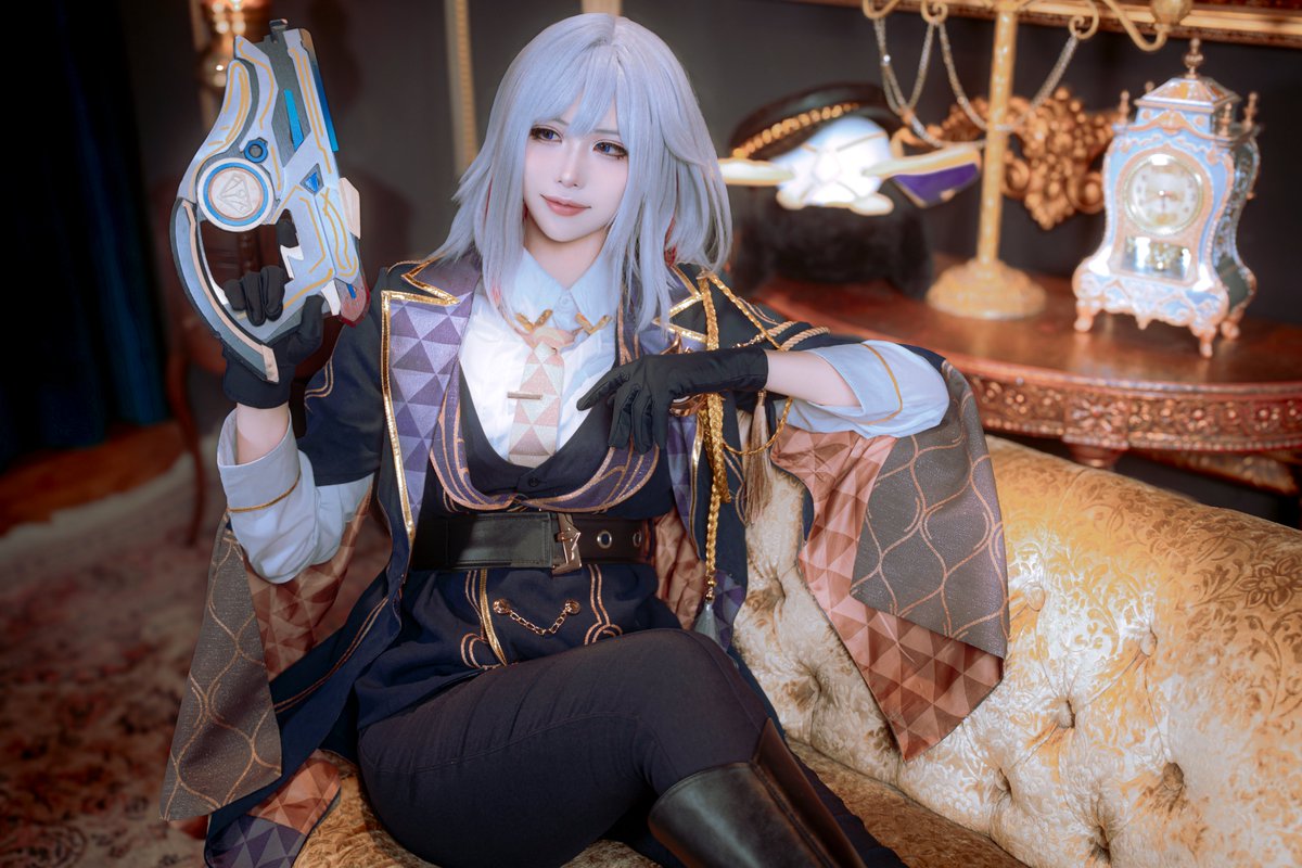 ⚠ cos / HonkaiStarRail

Topaz
📸: <a href="/momomomot_/">모모모모</a>

#崩坏星穹铁道 #スターレイル #hsr #Topaz #トパーズ