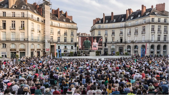 #Culture
Ce soir retransmission en direct depuis le Grand-Théâtre d'Angers: l'opéra de Mozart « La Flûte enchantée»
Direct diffusé à 20h sur grand écran sur la place de l’opéra à Rennes et sur la plateforme France.tv
A (re)voir dans Plage aux spectacles le 28 août