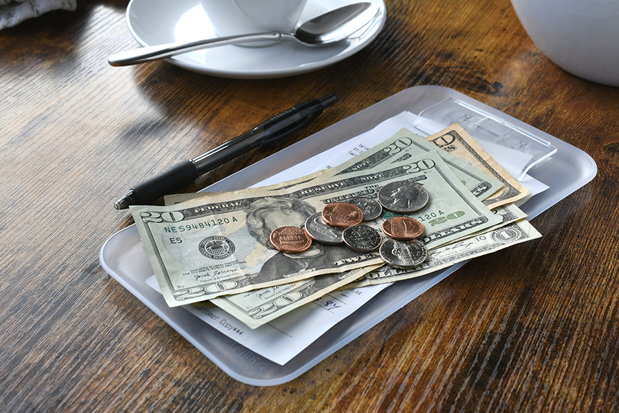 How Much to Tip in 2025: A Practical Guide for Everyday Service 👉 Let’s talk about it—how much to tip, when it matters most, and why generosity still counts. 🦉 Read more: ow.ly/hjLb50W8HJA