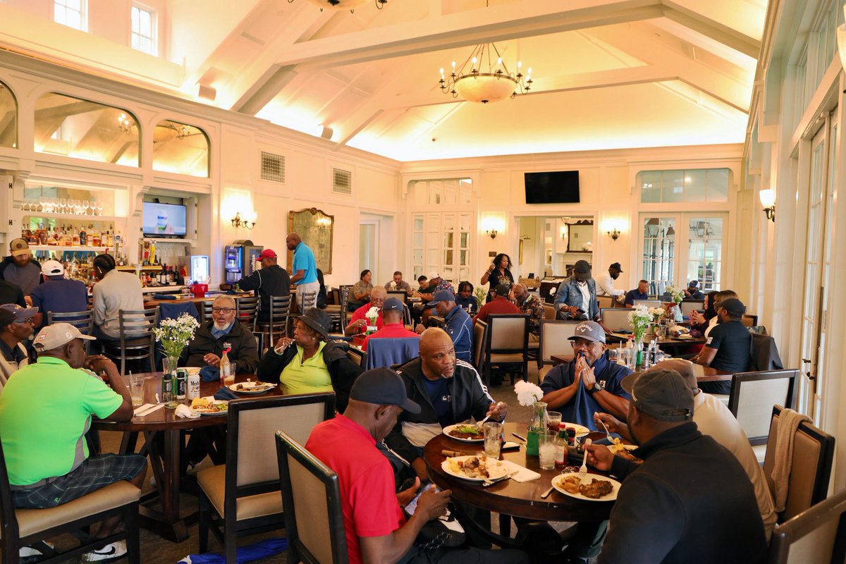 PWPerspective's tweet image. Last week the @DRWood77 foundation held its “Fore The Love of Fathers” fundraiser. It was an extraordinary event and @🍷Queenie💕 discusses the highlights in today’s edition of the @PWPerspective