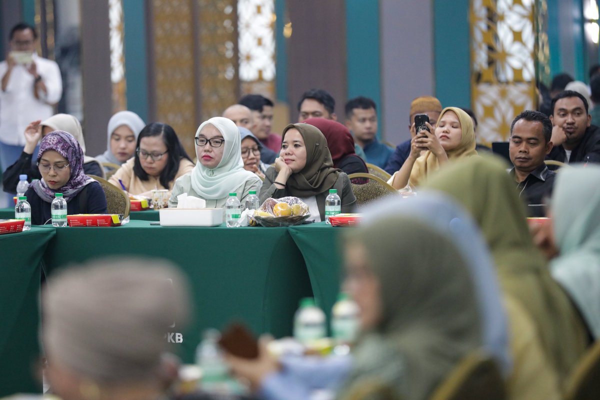 Hari ini DPP PKB gelar rapat persiapan Harlah ke-27 di Kantor DPP PKB Jakarta.
Dipimpin langsung Gus <a href="/cakimiNOW/">A Muhaimin Iskandar</a>, panitia dimatangkan jelang perayaan puncak.

#27thPKB 
#HarlahPKB27