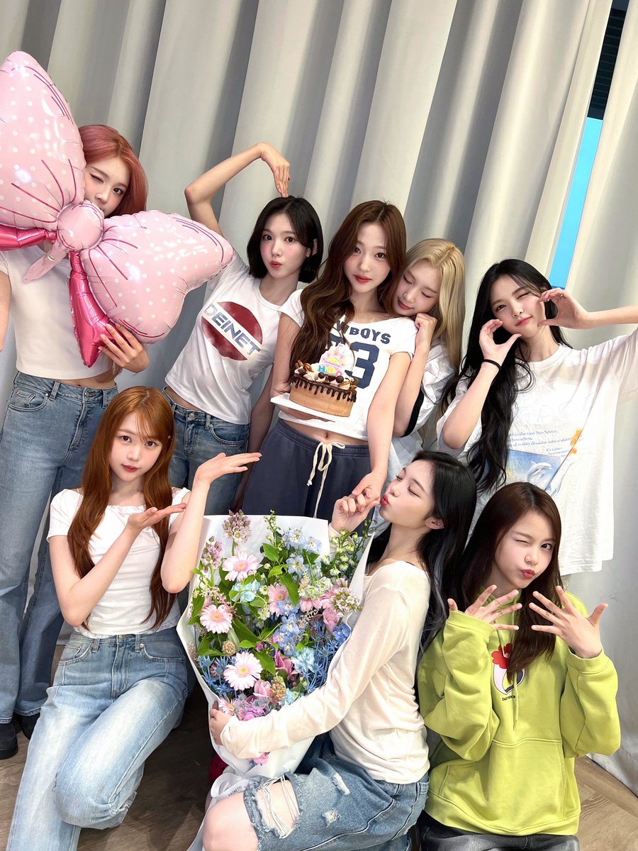 HAPPY STELLA DAY with H2H🩵

#Hearts2Hearts #하츠투하츠 #H2H
#STELLA #스텔라
#HAPPYSTELLADAY