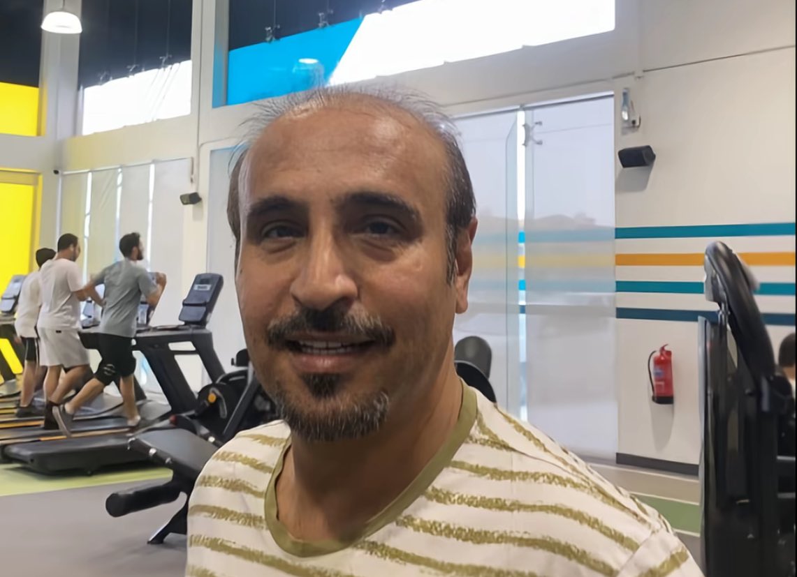 وش رايها فيني وانا لاعب حديد ؟
اربني قد . . الحديد . .  اربني :)

- مدغم ابوشيبة , خارج الصندوق