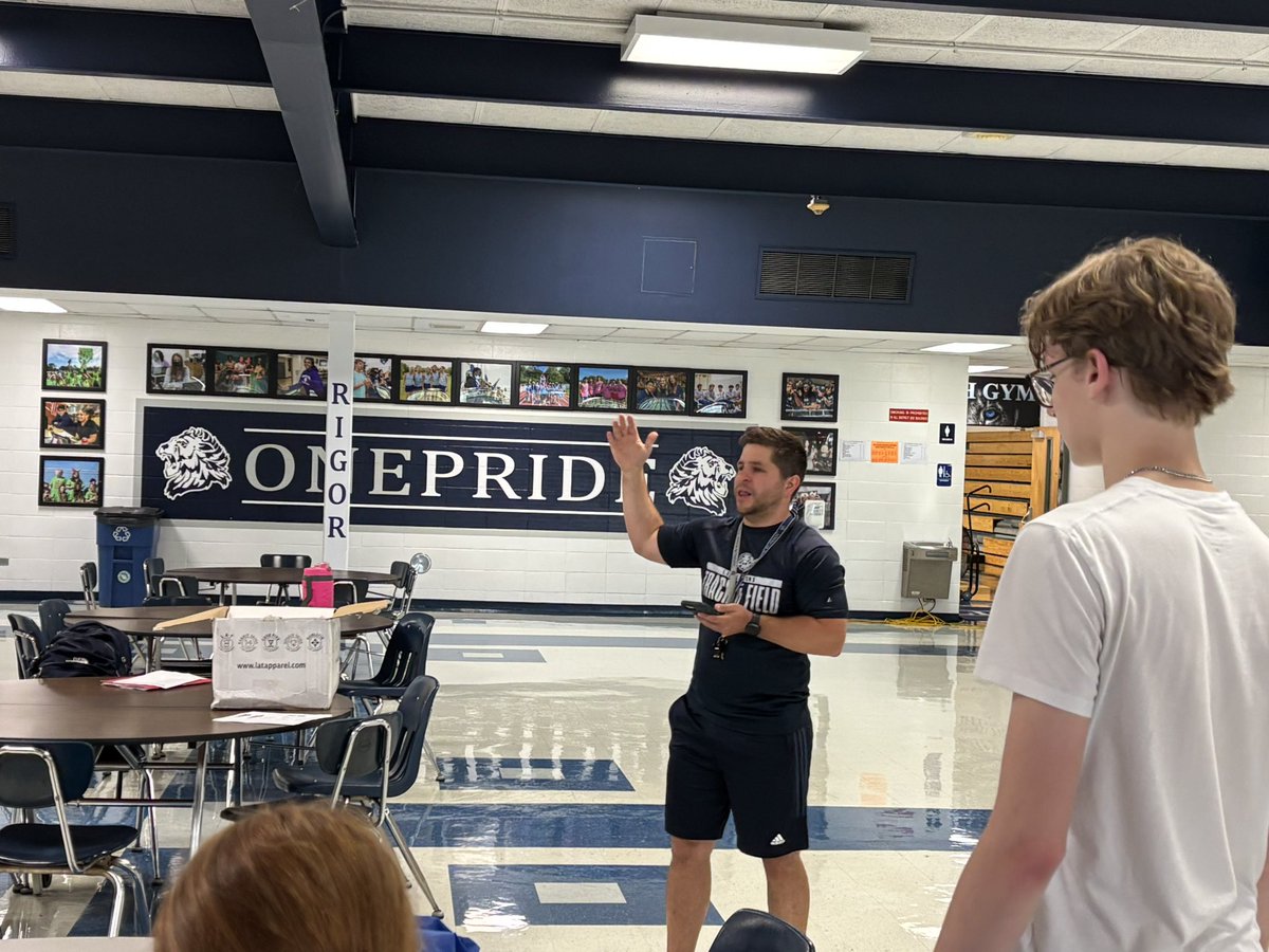 Lisle Cross Country (@lislexc) on Twitter photo Coach K <a href="/CoachKlepadlo/">Coach Klepadlo</a> is talking to the team about RPR, which can help athletes relax their muscles and prepare before a competition. <a href="/LisleLionsAD/">Lisle Athletics and Activities</a> Coach K <a href="/CoachKlepadlo/">Coach Klepadlo</a> is talking to the team about RPR, which can help athletes relax their muscles and prepare before a competition. <a href="/LisleLionsAD/">Lisle Athletics and Activities</a>