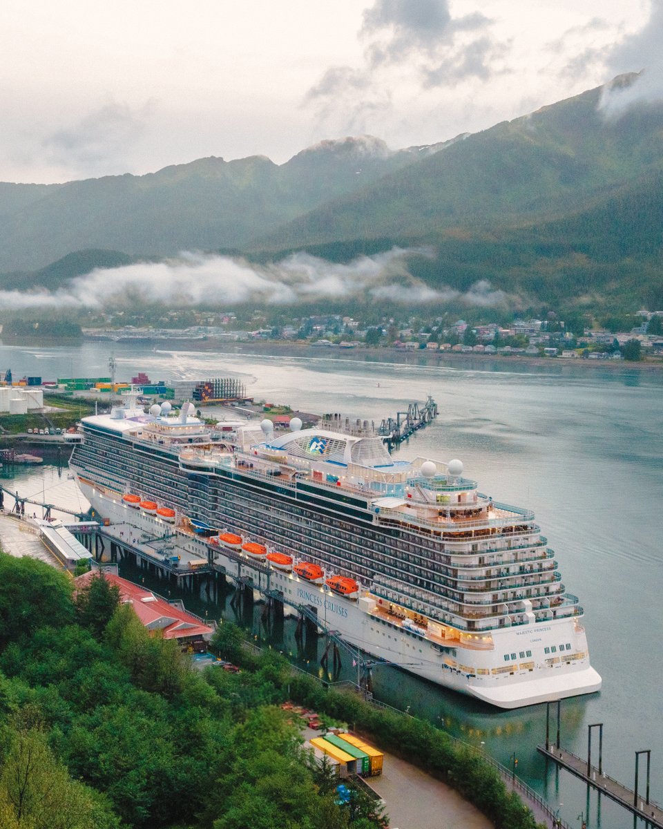 PrincessCruises's tweet photo. Alaska: a place that reminds you how beautiful the world really is. 💙 https://t.co/7c33lC7SQ4