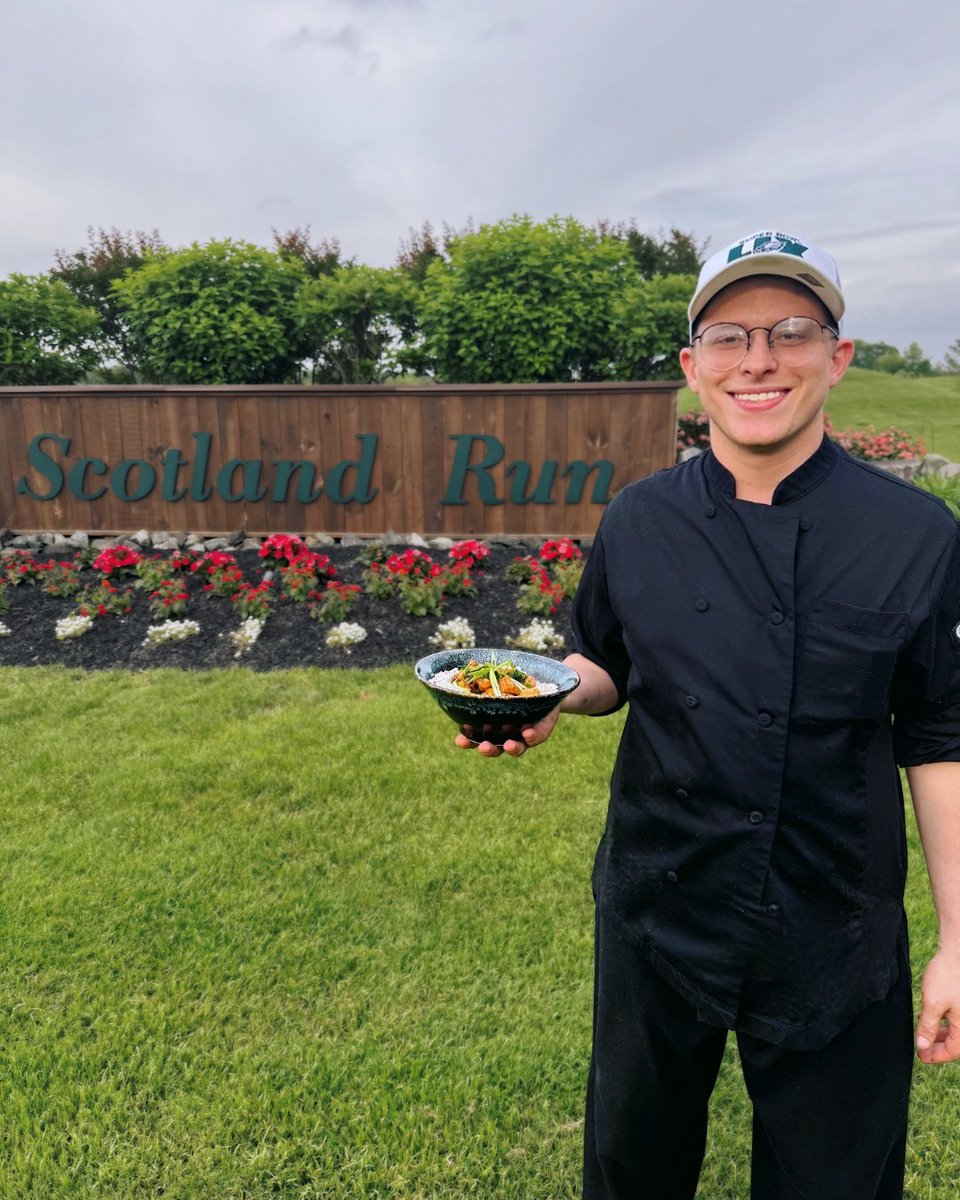 ScotlandRun's tweet photo. June Wednesday Members Night
Grill &amp; Chill Specials

$8 Teriyaki Chicken Bowls
$3 Blonde Birdies
1/2 OFF Bottles of Honig Sauvignon Blanc

Available all day to golf &amp; social members! Not a social member yet? Learn more and become one today at https://t.co/NLdqvFHaAj. https://t.co/QCyYTo3KVb