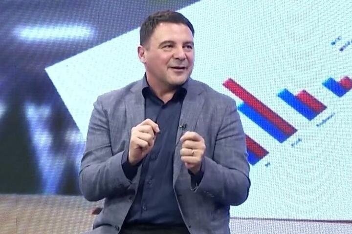 Hablamos con <a href="/gustavolcordoba/">Gustavo Córdoba #VamosQueVenimos</a> responsable de <a href="/Zuban_Cordoba/">Zuban Cordoba</a> en #ApepeRadio 

youtube.com/live/IXqDGFe98…