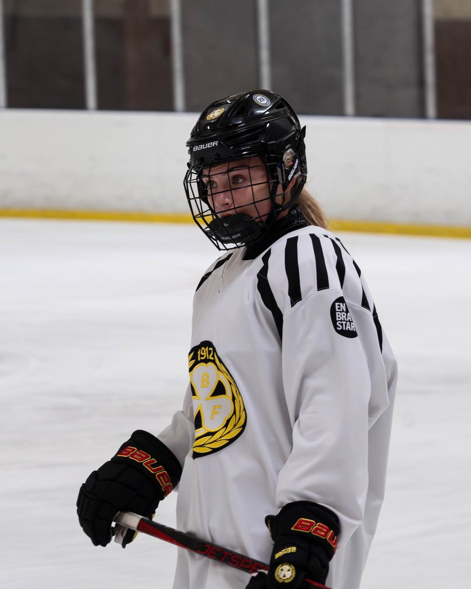 👋 Ena Nystrøm samt nyförvärven Ebba Hesselvall och Tilda Edsman är på plats och i träning med laget! ✅