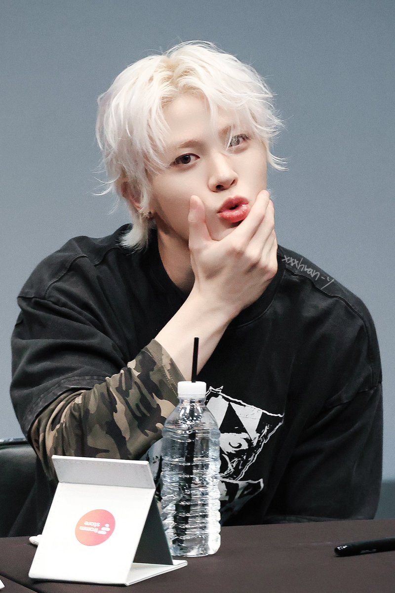 🫴🏻🫴🏻🫴🏻 (@xxxhwan_y) on Twitter photo 