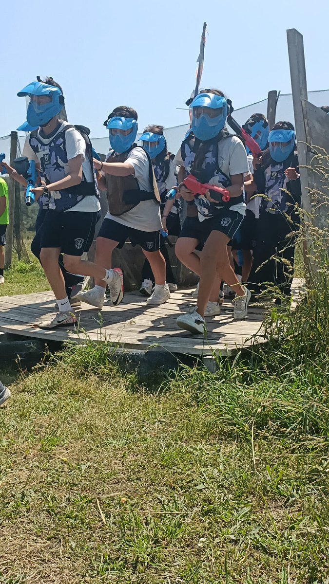 Colegio Adoratrices Logroño tweet media