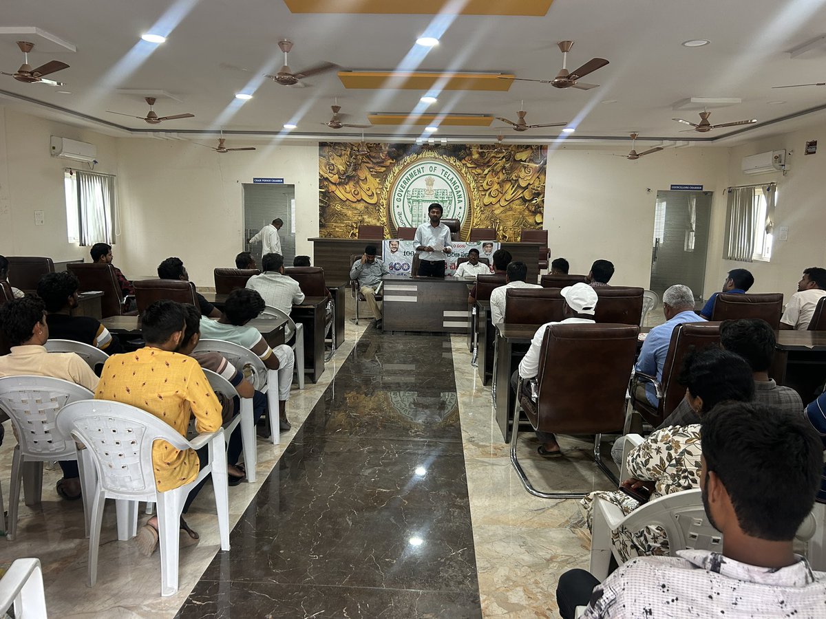 DC_Medchal_CMC's tweet photo. As part of the 100-day action plan, Medchal Municipality is organizing an awareness meeting with shop and restaurant owners to discuss the Single-Use Plastic (SUP) ban and essential food safety measures
@tksreedevi
@cdmatelangana
#TG100daysActionplan 
#TelanaganaRising2047 https://t.co/cHLnsaTBVU