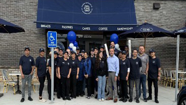 Now serving up moments of joy at our newest Paris Baguette in North Overland Park, KS! We look forward to making the neighborhood a happier place, every day.
 
📍111137 W 95th St, Overland Park, KS 66214