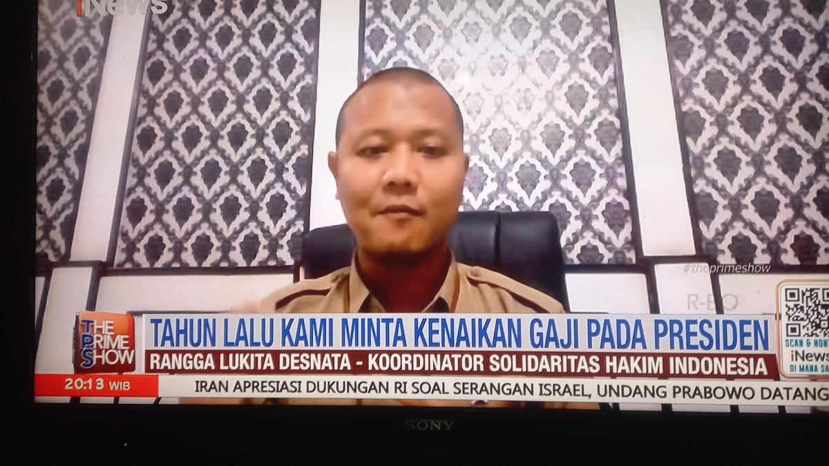 Gaji naik 280%, mudah2an saja yang yang terima suap hukumanya hukum mati.