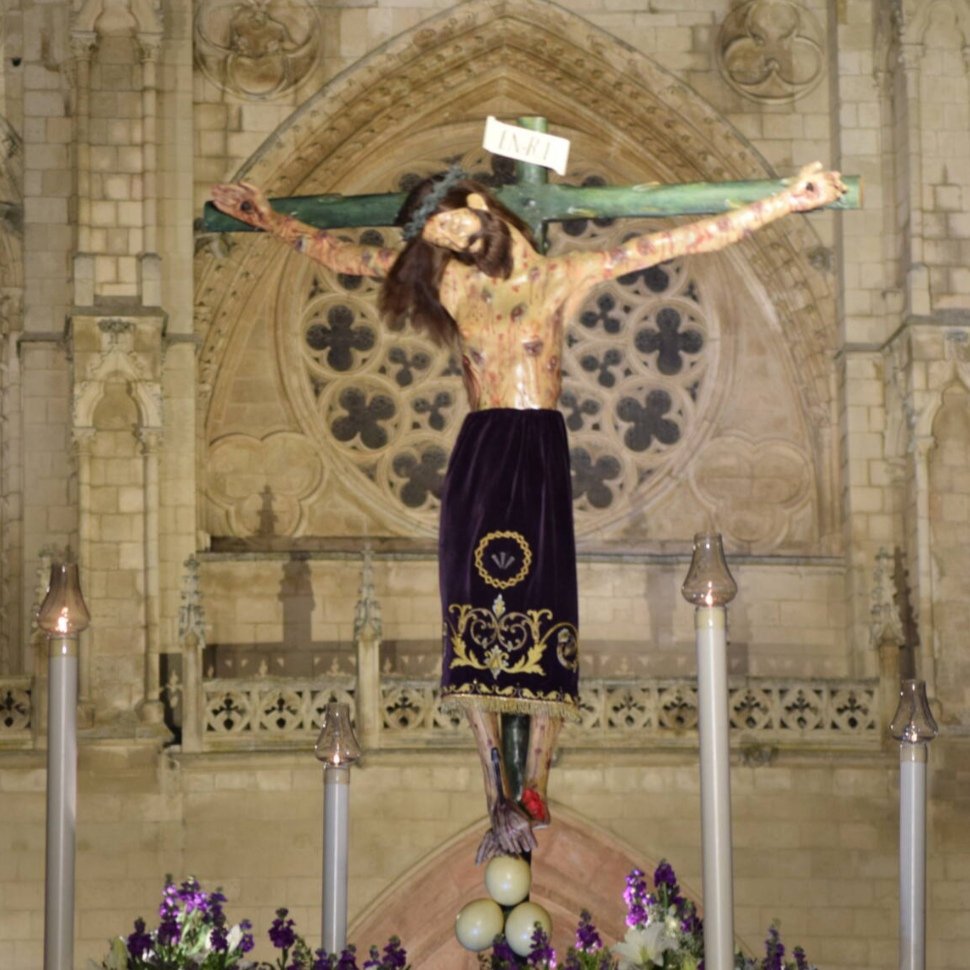 Próximo sábado 21 de junio; #procesión extraordinaria en #Burgos, con motivo del "XXV Encuentro Diocesano de #Hermandades y #Cofradías".
Itinerario: Iglesia Madres Salesas al Seminario San Jose.
Hora salida: 11,30 h.
Imágenes/tallas: Smo. Cristo de Burgos y Sta. María la Mayor.