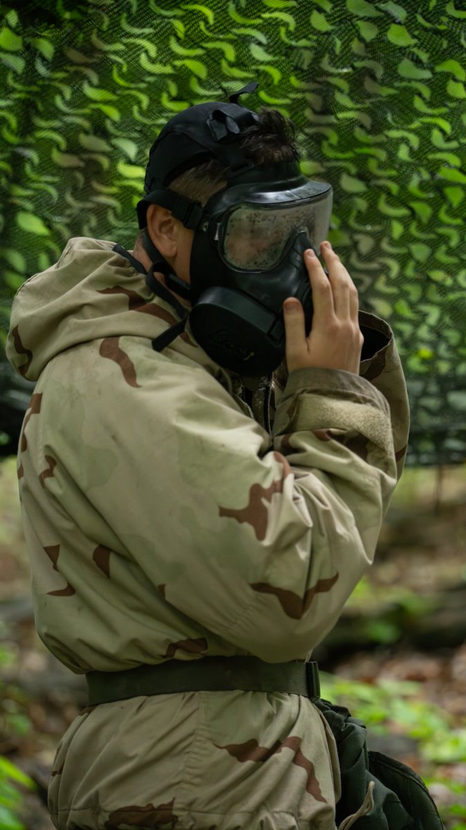 1Arotc's tweet image. We all love that spicy air 🌶️ 🌶️ 🌶️
1st Regiment was down at CBRN yesterday learning the proper way to don their equipment and gather conference in their own abilities while facing the chamber!
#CST25 #CBRN #ArmyROTC