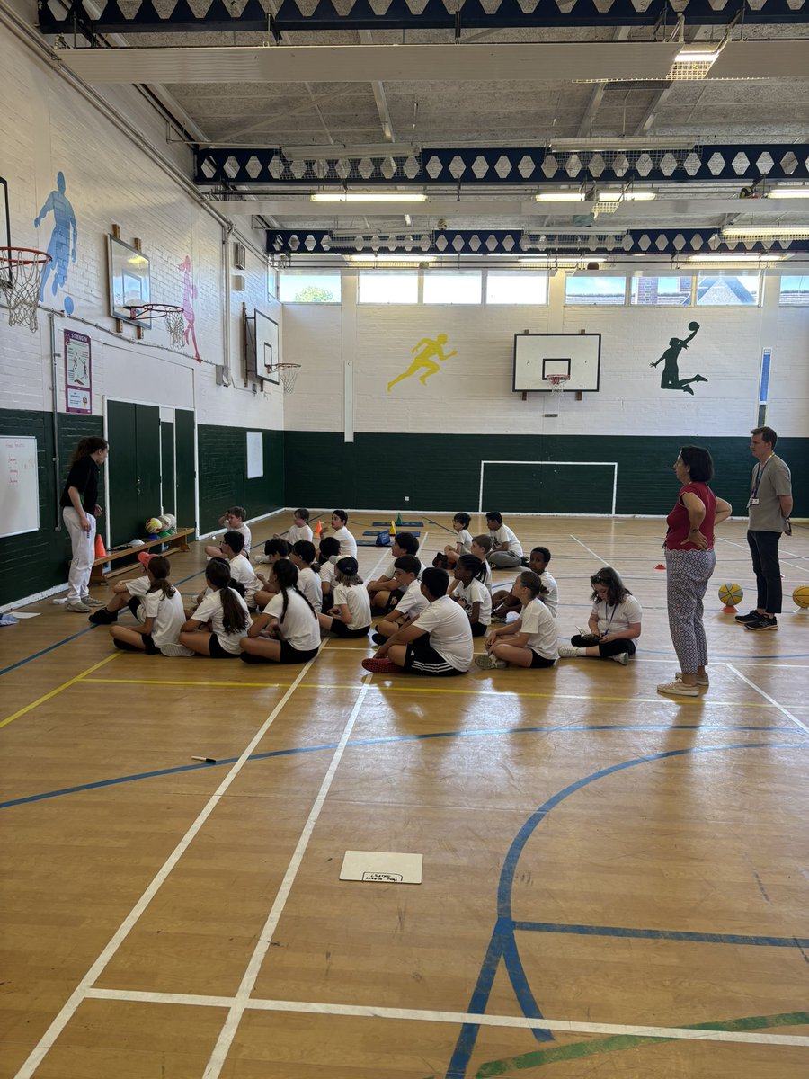 St Mary’s Primary visits Fulham Cross Academy for an action-packed Fitness Fanatics workshop! 🏃‍♂️💪 A fantastic day of fun, teamwork, and healthy activity in full swing!