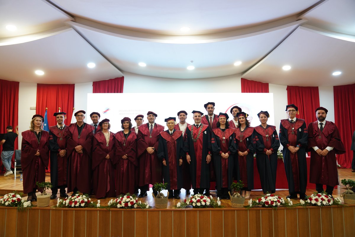 University of Prishtina awarded the prestigious title of "Doctor Honoris Causa" to Professor Hisashi Owada in recognition of his extraordinary academic contributions  to the field of international justice and the promotion of global peace.

uni-pr.edu/page.aspx?id=1…