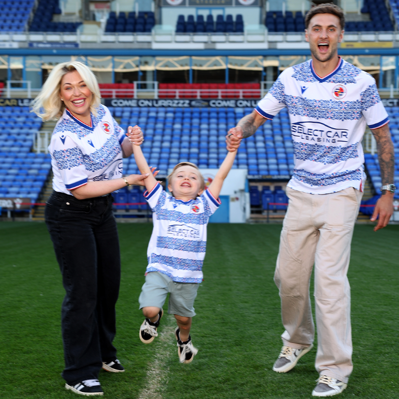 ReadingFC's tweet photo. Not just a club, a family. 🌸