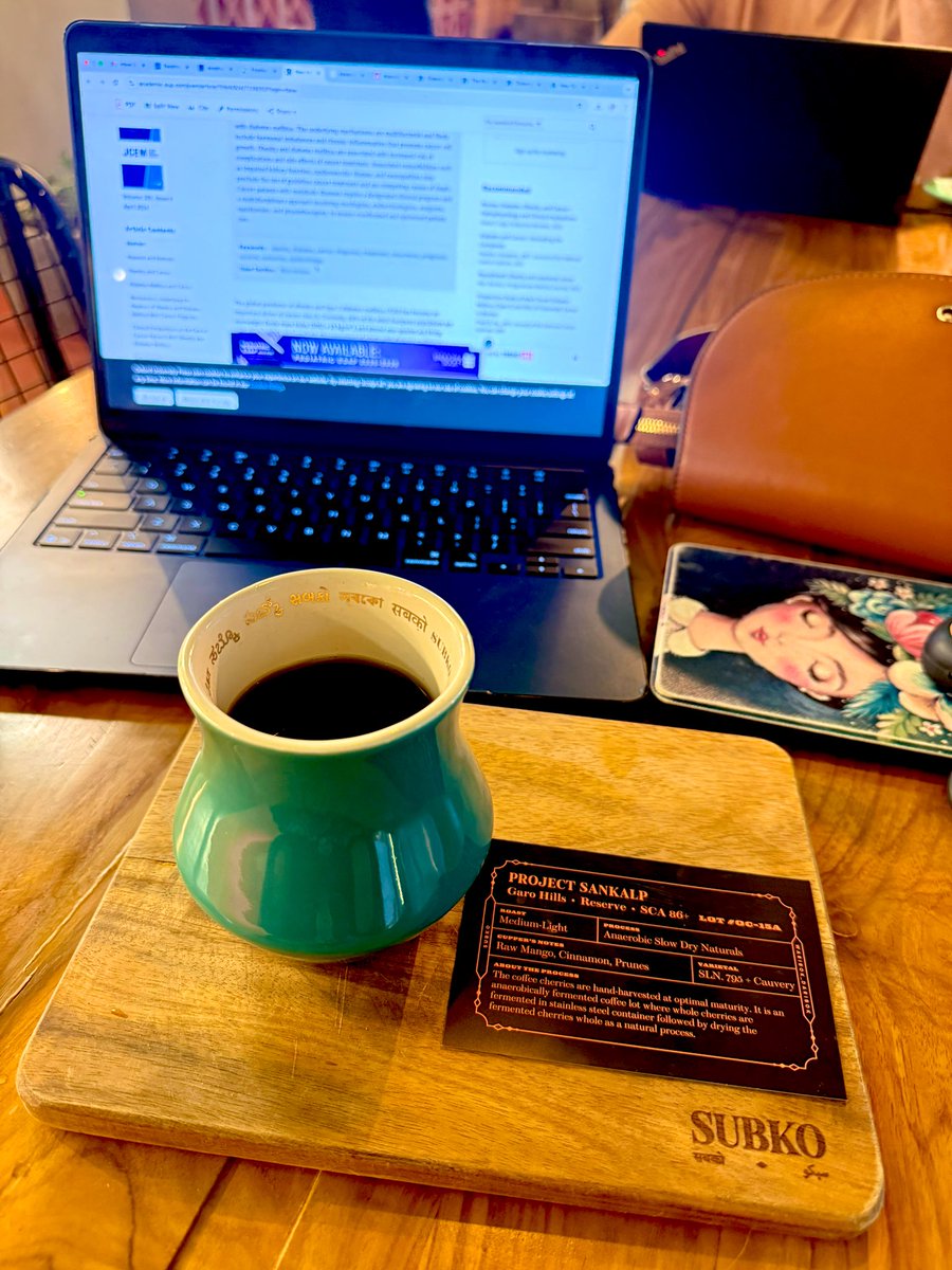 Geeky_Foodie's tweet image. 10/10 to Project Sankalp pour over and The Shah (Rukh) Shuka at #TheCraftery by @subkocoffee 

Obviously didn’t forget to pick some Coated Podi Milk Chocolate Almonds😋

#Kaapiness #TeamCoffee #FoodVibesOnly