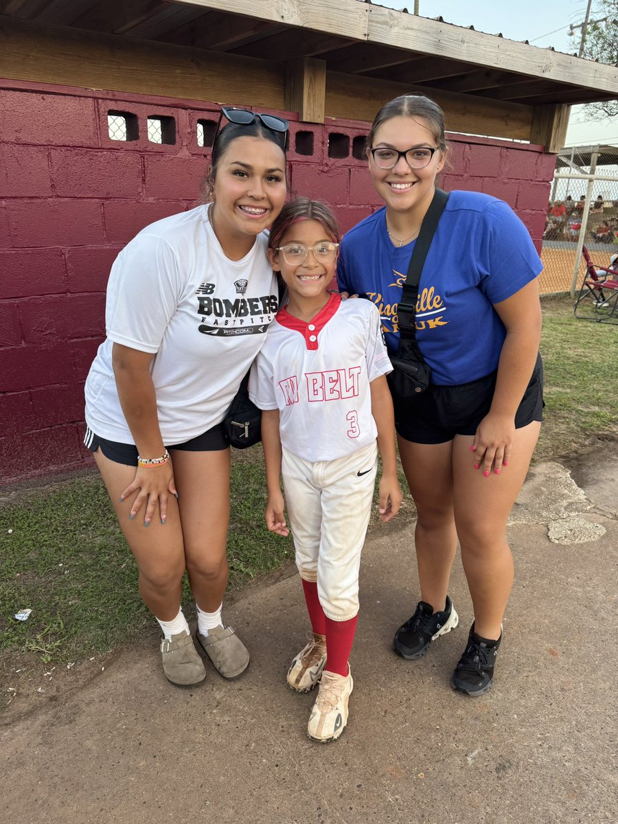 Alaunah_Almaraz_2024 (@alaunah2024) on Twitter photo Nice to watch the future ball out! Went to support these little ballers that have supported us all these years! <a href="/OilBeltLL/">OilBelt Little League</a>🥎 with a great win! The future of 🥎 is 🔆! <a href="/audrynaalm_2026/">Audryna Almaraz</a> <a href="/TAMUKSB/">Javelina Softball</a> <a href="/Calallen_SBall/">Calallen Wildcats Softball</a> <a href="/ChrisThomasson7/">Chris Thomasson - KIII Sports</a> <a href="/LarissaLiska/">Larissa Liska</a> Nice to watch the future ball out! Went to support these little ballers that have supported us all these years! <a href="/OilBeltLL/">OilBelt Little League</a>🥎 with a great win! The future of 🥎 is 🔆! <a href="/audrynaalm_2026/">Audryna Almaraz</a> <a href="/TAMUKSB/">Javelina Softball</a> <a href="/Calallen_SBall/">Calallen Wildcats Softball</a> <a href="/ChrisThomasson7/">Chris Thomasson - KIII Sports</a> <a href="/LarissaLiska/">Larissa Liska</a>