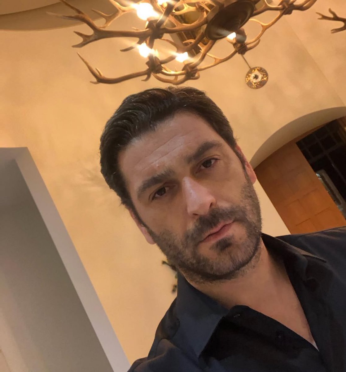 ben sadece bu fotoğrafta ki ozana aşık olurdum mesela