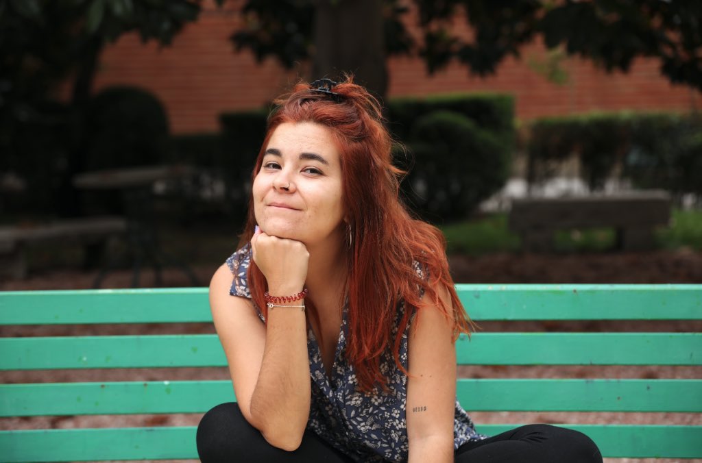 Per últim, la Sara, la maresmenca lliure i tropical! 🌊☀️🌴

La Sara Montesinos és comunicadora i periodista feminista especialitzada en migracions i Drets Humans.

🧡🧡🧡🧡🧡🧡