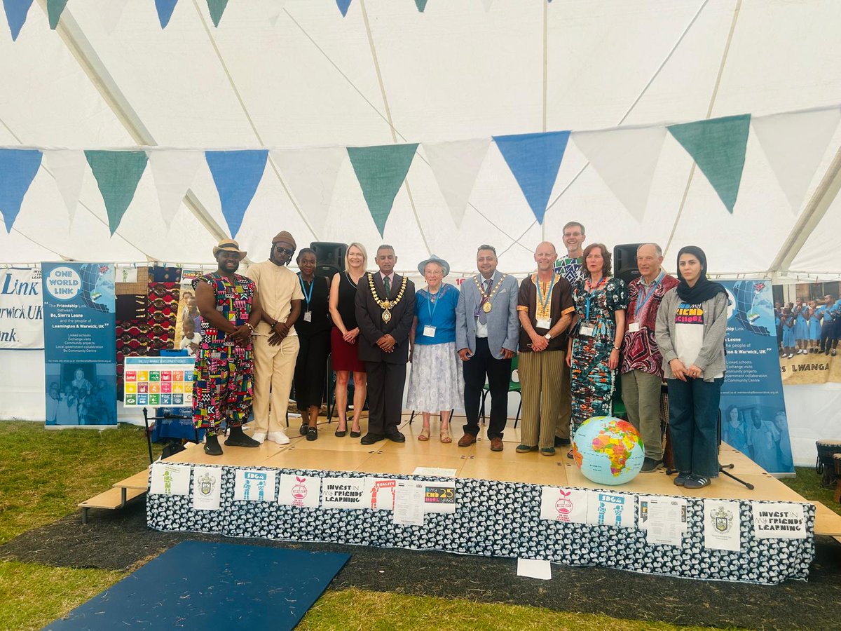 On Tuesday, the Mayor of Royal Leamington Spa, Councillor Ruggy Singh, joined other dignitaries at St. Patrick's Catholic Primary School to mark the Day of the African Child organised by One World Link . The event celebrated the strong and growing links with Sierra Leone.