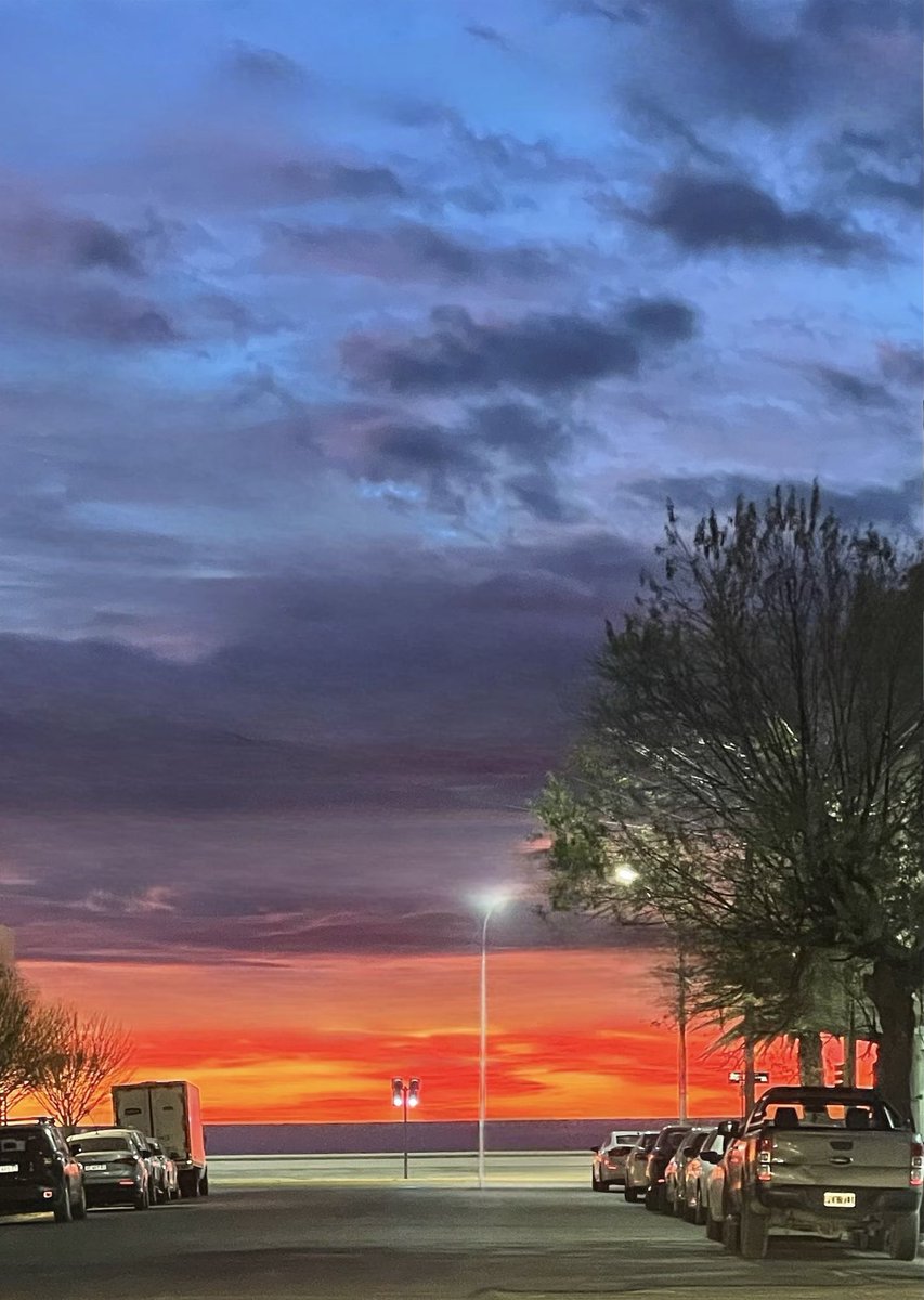 Yendo al trabajo un día de otoño 
#PuertoMadryn