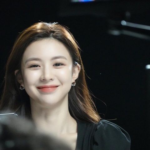 OTSUUU TOUBU TACHI DAN YUMEKOOCHANGG! Sankyuu udah ikutan game younjuyg malam ini. Jangan lupa kumpul sisa nya mu itu disini yaa! Selamat beristirahat semuaaa 🤍