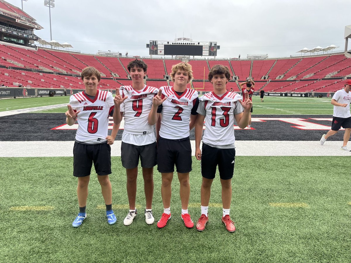 Looking forward to a fun and productive day <a href="/LouisvilleFB/">Louisville Football</a> Specialist Camp.  🔴🔴⚫️🏈