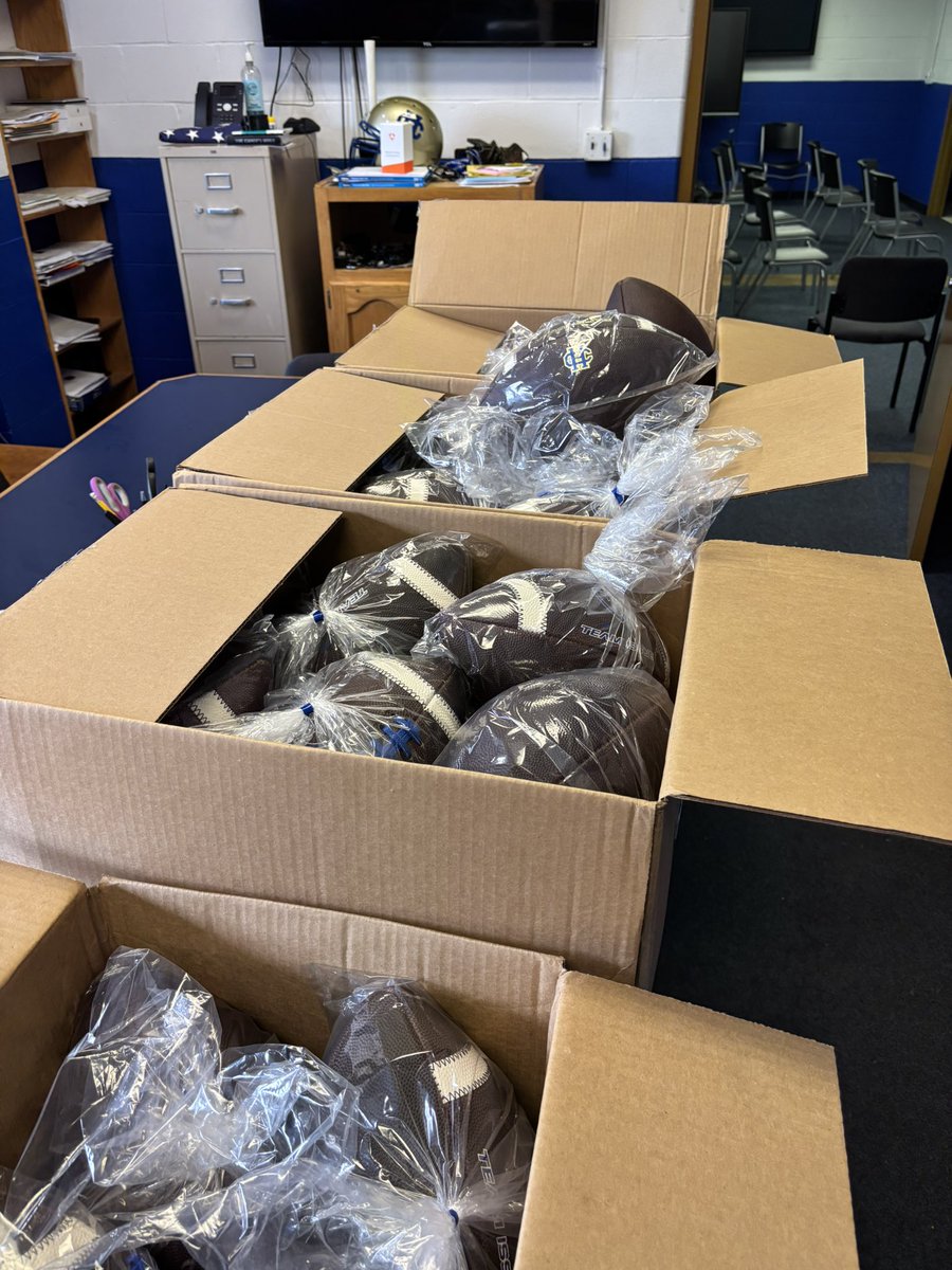 Henry Clay Football (@hchsdevilsfb) on Twitter photo Thank you <a href="/BigGameUSA/">Big Game USA</a> for our awesome practice and game balls. Can’t wait to use them! Thank you <a href="/BigGameUSA/">Big Game USA</a> for our awesome practice and game balls. Can’t wait to use them!