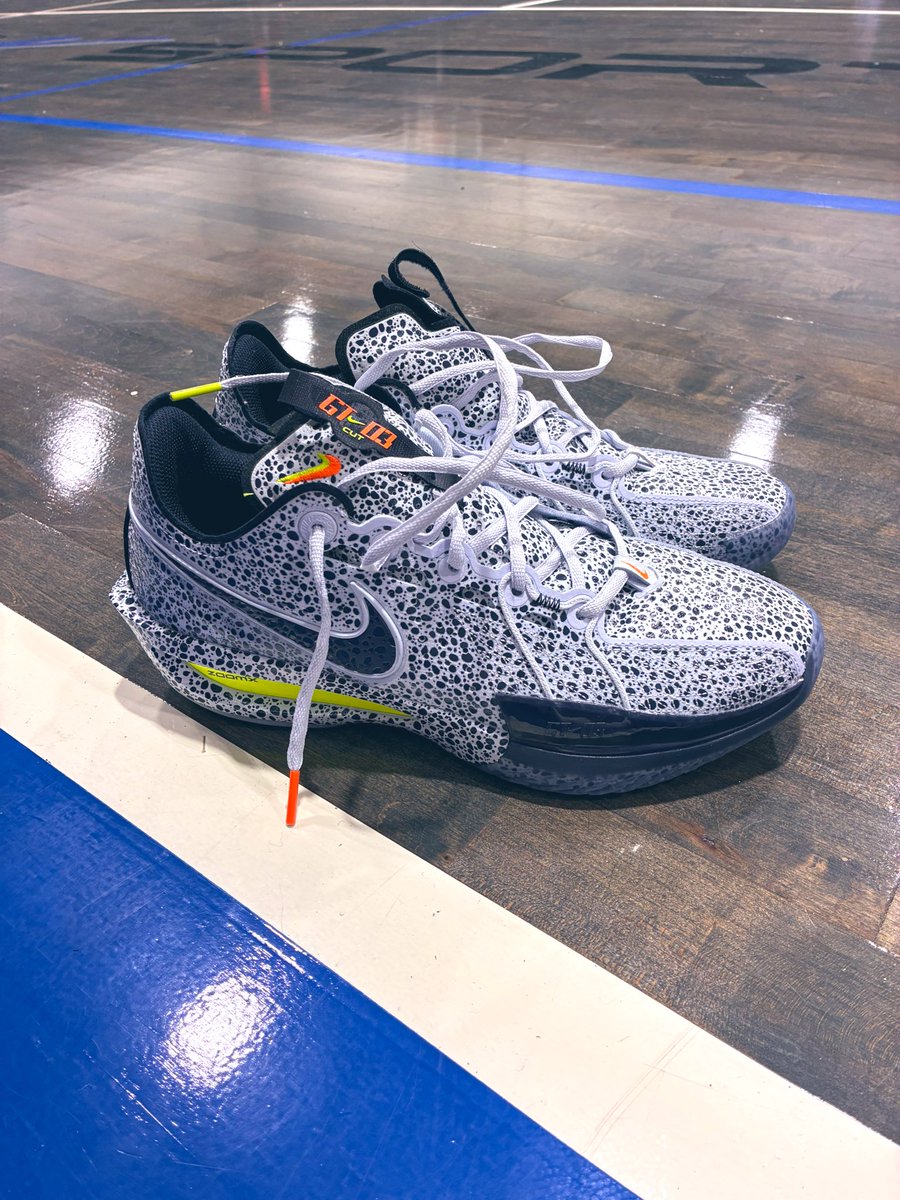 KOTD👟👀
GT Cut Safari 🥵🖤